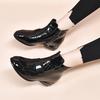 Botas de moda botas femininas outono e inverno Novo estilo europeu e americano bico redondo salto grosso couro de vaca patenteado em relevo fivela de metal salto alto botas femininas botas de couro
