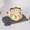Olla de Esmalte Tetera de Esmalte Asa Dorada Olla con Forma de Pera Tetera de Agua Fría Tetera de Cerámica con Flores Retro Taza de Agua Tetera de Recuerdo