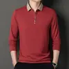 Nueva camiseta de manga larga para hombre con cuello de solapa para primavera y otoño, top ajustado casual y elegante de punto gofrado para hombre