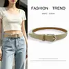 Cinturón de cuero moderno con hebilla de pasador para mujer con decoración hueca, cinturón de cintura versátil para niñas, adecuado para vestidos, chaquetas y jeans