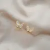 Brincos de Borboleta com Zircônia Microincrustada Agulha de Prata Lindo Brilho Totalmente Diamantado Luxo Leve Pequeno Estilo Chanel Luxo Elegante Curto Exquisite Joia de Orelha