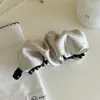Pinza Banana Elegante de Satén Plisado con Pedrería Estilo Coreano, Nuevo Estilo para Mujeres, Realza el Volumen del Cabello, Pinza Vertical para Cola de Caballo, Accesorio Versátil para el Cabello