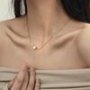 Colar simples de cruz de alta qualidade em aço titânio pérola Colar feminino de luxo leve que combina com tudo corrente para clavícula novo colar de verão não desbota