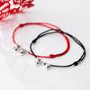 Cuentas de plata S925 Cascabel Versión coreana de tobillera de cordón rojo fresco para mujer Cuerda de pie tejida DIY Joyería para el pie al por mayor C0428
