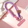 Fabricante direto de cordões para celular, pulseiras de pulso, peças de clipe, alças de mão, almofadas, cartões de fixação portáteis e correntes anti-perda