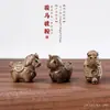 Madera de Árbol de Seda Dorada Consigue Riqueza Rápido Accesorios DIY Llaveros para Teléfono Año del Caballo Zodiaco Caballo Atracción de Riqueza Pequeño Adorno de Escritorio