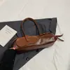 Bolsa de Axila da Moda Transfronteiriça para Mulheres 2026 Primavera Novo Estilo Bolsa Igual à de Celebridade da Internet Bolsa Transversal da Moda para Mulheres