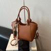 Bolso de Hombro Versátil de Alta Gama para Mujer para Comercio Exterior Transfronterizo, Bolso de Mano de Moda Casual, Bolso Cruzado Sencillo, Bolso Tipo Cubo Retro