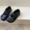 Sapatos Infantis de Couro Retrô Outono Novo Sapatilhas Infantis Boca Rasa Mocassins Infantis Solado Macio Tira Cruzada Estilo Coreano Sapatos Infantis Tendência