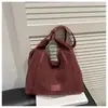 Bolsa Feminina de Veludo de Couro de Veado 2025 Nova Fosca Retrô Tendência Roupas de Trabalho Versátil Bolsa de Mão Grande Capacidade Bolsa de Ombro Tote
