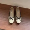Primer Encuentro Temporada Zapatos de Ballet Planos de Terciopelo con Lazo Zapatos de Noche para Mujer Zapatos de Otoño 2026 Versátiles Suela Suave Zapatos para el Trabajo