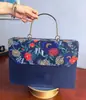 Caixas Personalizadas de Alta Qualidade para Embalagem de Bolos da Lua de Hotel, Caixas de Presente Portáteis de Camada Dupla para Bolos da Lua, Personalização de Impressão e Processamento