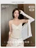 Camisola de renda escovada para outono e inverno para mulheres, poá, push-up, amigável à pele, sem costura, bojo fixo, camada interna, camisola base, costas bonitas
