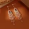 Aretes de borla de cristal escarlata con poste de plata, aretes de botón de vidrio con forma de gota incrustados de diamantes, aretes de estilo étnico vintage, aretes de diseño único de nicho
