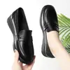 Sapatos Casuais de Couro Macio Confortáveis, Bico Redondo, Estilo Britânico, para Mães de Meia-Idade e Idosas, Sola Plana, Estilo Primavera e Outono