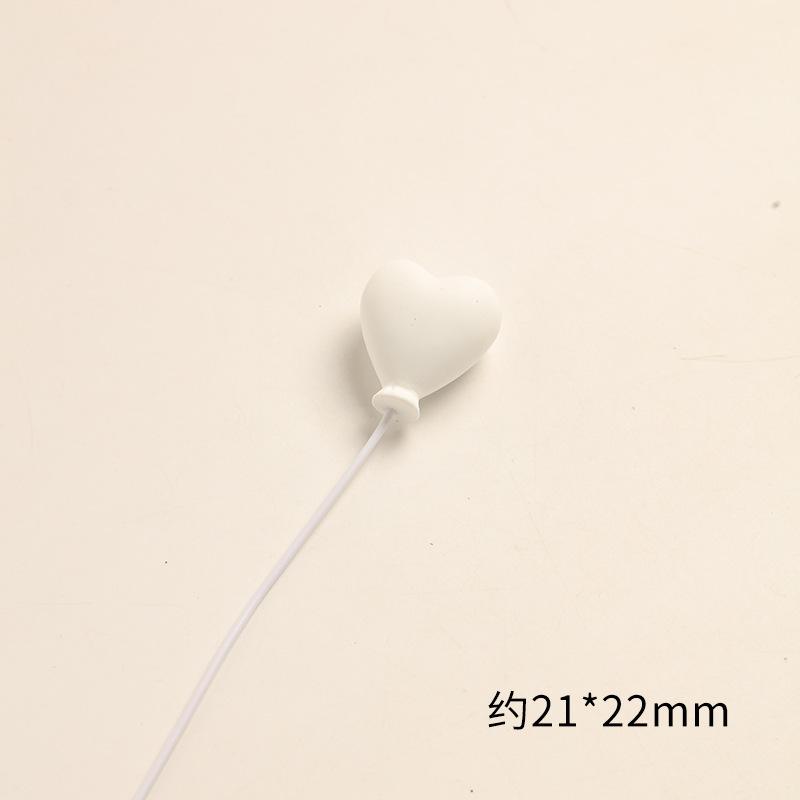 SKU-03-白色爱心气球 一个