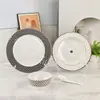 Conjunto de Jantar Europeu Transfronteiriço em Porcelana de Osso Levemente Luxuoso para Uma Pessoa com Senso de Cerimônia, Louça de Alto Valor para Uso Doméstico, Pratos, Xícaras e Pires, Atacado para Presente