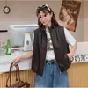 Estilo de lujo ligero, cuello alto retro, chaleco sin mangas de PU, corte holgado y adelgazante, prenda exterior casual versátil para principios de otoño, top para mujer