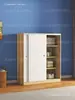 Armario de madera maciza para uso doméstico en el dormitorio, puerta corredera, armario infantil de tamaño pequeño, mueble de almacenamiento simple con puerta corredera para apartamentos de alquiler