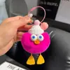 Pingente de Pato de Pelúcia Fofo Popular Personalizado Chaveiro Pequeno de Briquete Desenho Animado Boneca Chaveiro Mochila Escolar