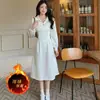 Vestido de Color Sólido con Cremallera y Forro Polar Transfronterizo para Mujer, Nuevo Estilo Otoño e Invierno, Estilo Suave, Ceñido a la Cintura, Adecuado para Combinar con un Abrigo, Vestido de Longitud Media