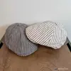 Boina Rayada Retro Japonesa para Mujer, Verano Fina Transpirable Versátil Adelgazante Protector Solar Sombrilla Sombrero para Llevar Hacia Adelante