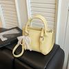2025 Nuevo Bolso Cuadrado Pequeño de Moda Color Sólido Bolso de Mano Bolso Cubo para Mujer Estilo Simple Bolso Cruzado para Viajes Diarios para Mujeres
