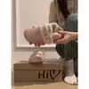 Zapatos de Algodón Cálidos Antideslizantes de Suela Gruesa con Aumento de Altura Estilo Reina para Mujer, Nuevo Modelo Invierno 2025, Zapatos Birkenstock Peludos Engrosados con Forro de Lana