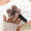 Grampo de Cabelo Flor de Pelúcia Outono Inverno Feminino Disco na Nuca Presilha para Prender Cabelo Presilha de Sentido Avançado Presilha Bico de Pato Tiburón Acessório de Cabeça
