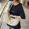 Bolsa Deportiva Transfronteriza para Ciclismo para Mujer 2025 Nueva Bolsa Tipo Bollo Gran Capacidad Tela de Nylon Bolso Cruzado Bolso Pequeño Fresco para Hombro