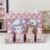 Mini figuras de cachorros dibujadas a línea en cajas sorpresa, juguetes coleccionables de dibujos animados, lindos regalos para niños, cajas sorpresa al por mayor