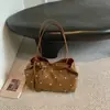Bolso de hombro para el día a día, bolso tote, diseño de lunares, estilo retro, gran capacidad, bolso de mujer de moda, nuevo bolso casual Otoño/Invierno 2026