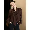 Camisa de manga longa cor de café para mulheres, novo estilo primavera 2026, única, bonita, super bonita, camisa de inner wear em chiffon