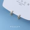Aretes de Diamantes Relámpago de Plata Aerchi S925 Estilo K Pequeños Frescos Simples Compactos Joyería de Verano para la Oreja M00239