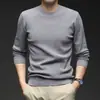 Nuevo Suéter Jacquard de Color Sólido con Cuello Redondo para Hombre Otoño/Invierno 2025 Camisa Base de Punto Simple Moda Casual
