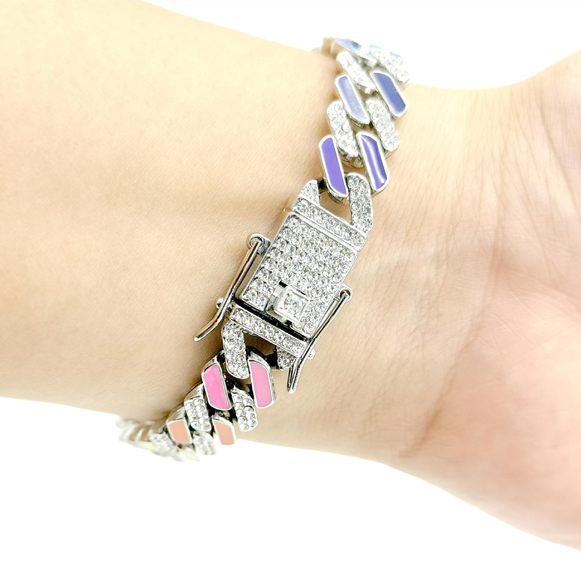 8D3830FB946FA57B606EFC14447149