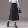 Saia xadrez de moda outono e inverno para mulheres, nova saia A-line modeladora de cintura alta 2026, caimento justo, saia de comprimento médio fluida