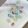 Decoración de Pedrería para Uñas Estilo Huevo de Paloma Pequeño con una Base Deslumbrante sin Fondo, Producto Terminado con Decoraciones de Pedrería Ovaladas Apiladas Blanco Azul Lago