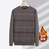 Suéter de hombre grueso con forro polar y cuello redondo nuevo de otoño e invierno, suéter jacquard de manga larga para papá, suéter grueso base
