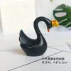 Decoração de Bolo Dia dos Namorados Cisne Preto e Branco Lindo Fio Branco Pérola Arame Ferro Cena de Festa Fantasia