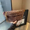 Bolso pequeño transfronterizo para mujer 2026 con sentido de bandolera diagonal, bolso de pecho deportivo, diseño de nicho, moderno, elegante, simple, casual, bolso de cintura