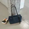 Colección nueva 2026: colgantes de bolso minimalistas y elegantes, bolsos de hombro de gran capacidad, bolsos de mujer de moda para otoño e invierno, bolsos de mano retro