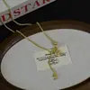 Collar de Corazón de Diamante Luna para Niña Dulce Lujo Accesible para Mujer Colgante de Gama Alta Cadena de Suéter Exquisita Nueva Tendencia 2025