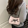Bolso de Luna Super Popular con Lazo en Bloques de Color Negro y Rosa para Mujer, Moda de Verano 2025 Versátil Elegante Bolso de Hombro Cruzado