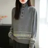 2025 Novo Outono e Inverno Veludo de Guaxinim Retrô Gola Alta Meio Aberto Tricô Manga Longa Botão Torcido Jacquard Camisa de Base Solta