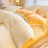 Juego de tres o cuatro piezas de bolsa de cama de terciopelo de leche tallado tridimensional transfronterizo de Taiwán, sábanas de terciopelo para bebé engrosadas para otoño e invierno, ropa de cama al por mayor