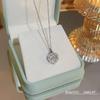 Accesorios superventas de Corea del Sur Cadena de clavícula nicho Colgante super de hadas que combina con todo Cadena de collar de lujo ligero Collar de acero de titanio de nuevo estilo Joyería para mujer