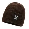 Chapéu de Lã Tricotado com Forro de Veludo Novo para Outono e Inverno, Proteção para as Orelhas, Moda Jovem, Chapéu Pulôver para Esportes ao Ar Livre