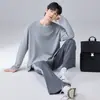 Novos pijamas masculinos de primavera e outono, conjunto de algodão puro com mangas compridas e calças compridas, gola redonda casual estilo outono e inverno, pode ser usado fora de casa como roupa de casa