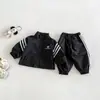 Nuevo Conjunto Deportivo Otoñal Estilo Coreano Dianxi para Bebés Niños, Elegante Chaqueta Holgada y Pantalones Jogger Conjunto de Dos Piezas